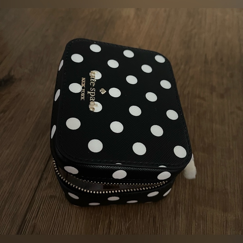 KATE SPADE-NWT/Box Black & White Polka Dot Leather Jewelry Travel Case - Picture 10 of 14